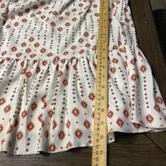 charlotte russe cold shoulder flutter Sleeve White Swing Dress Size M. - Picture 8 of 8